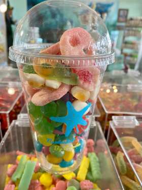 MAGIC CUP Swedish Gummy Candy, Sour Viking, Hull Pirates or The Gigantic Roller Coaster 
