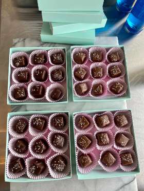 Sea Salt Milk Chocolate Caramel 12/box Made By Nantasket Sweets In A Gift Box