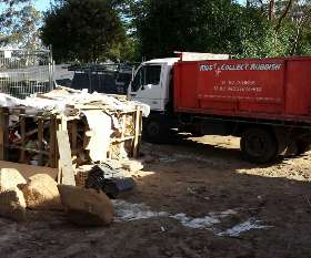 Rubbish Removal Melbourne - Must Collect Rubbish
