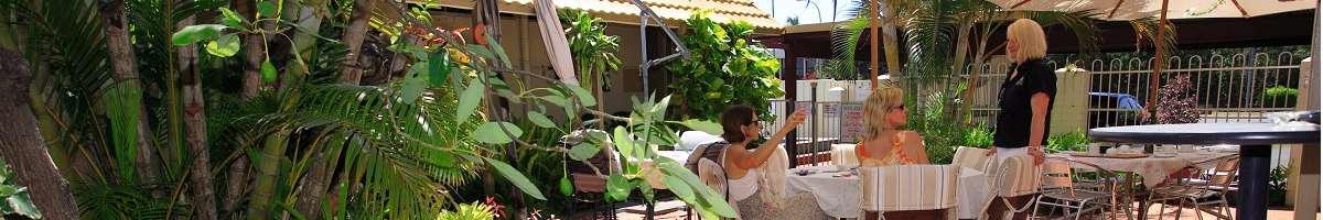 Coral Villa Motel Banner