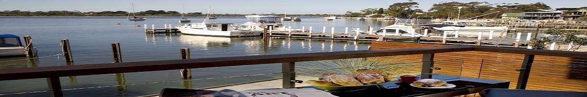 5Knots Metung Banner