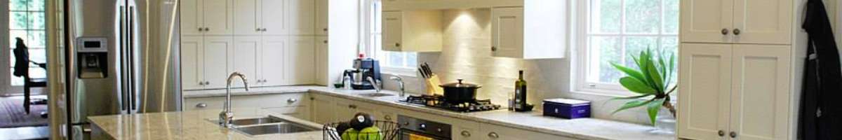 The Kitchen Broker Banner