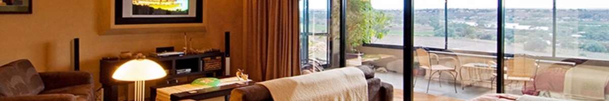 Riverview Rise Retreats Banner