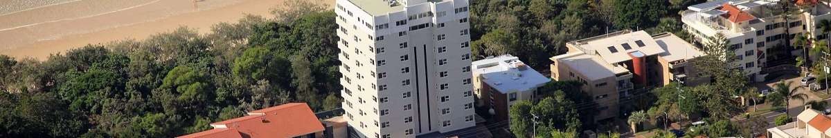 84 The Spit Holiday Apartments Banner