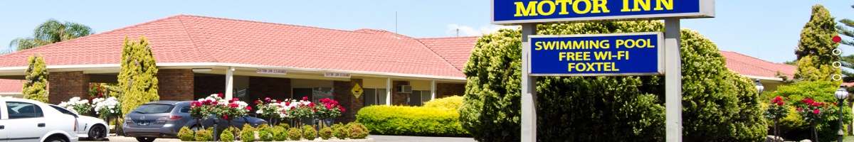 Pines Country Club Motor Inn Banner