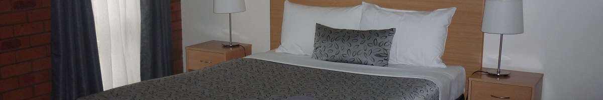 Shannon Motor Inn Banner