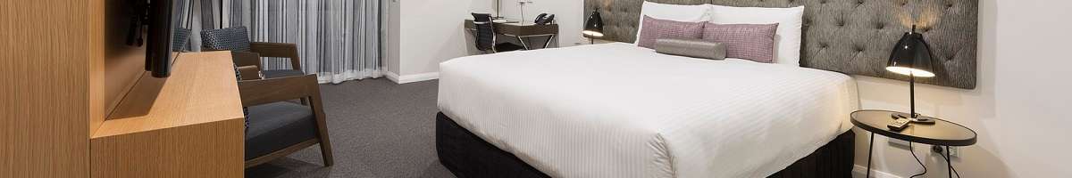 Avenue Hotel Canberra Banner