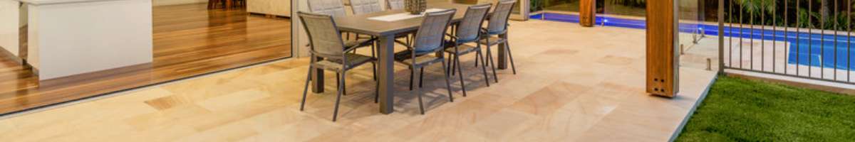 Hayda Natural Stone Banner