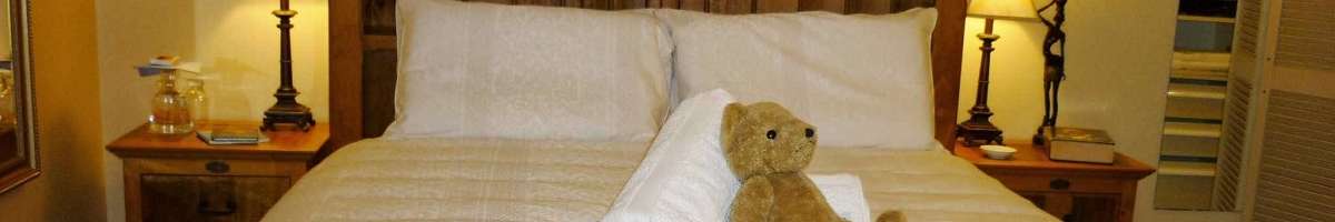 Hideaway Haven Bed and Breakfast Banner