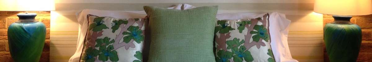 Hawks Nest Motel Banner