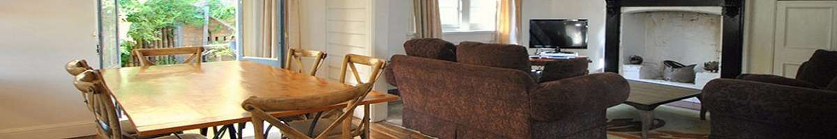 Cooma Cottage Banner