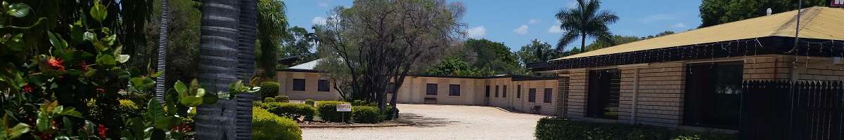 Emerald Tower Motor Inn Banner