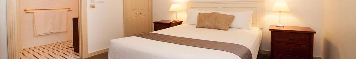 Cobb & Co Court Boutique Hotel Banner