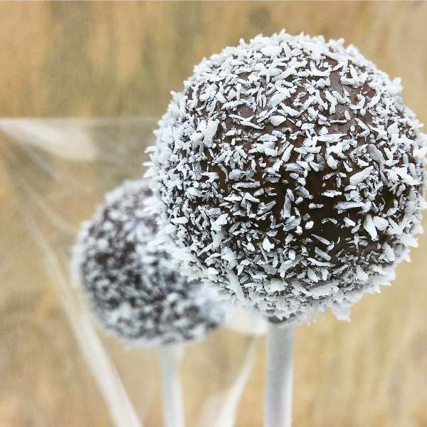 Coconut Cake Pop