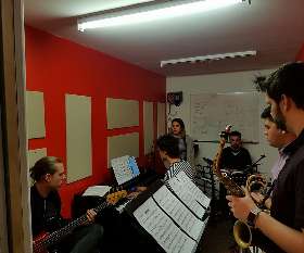 Music School & Shop Rouse Hill - Maxx Music