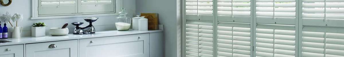 Nicki's Professional Security Screens & Blinds Banner
