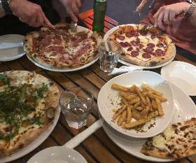 Cafe and Pizza - Menu at Vince & Louie's Café & Pizzeria Everton Hills, QLD