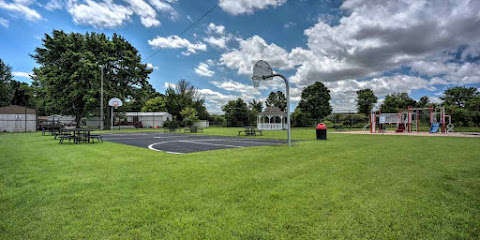 Lakewood Estates Logo