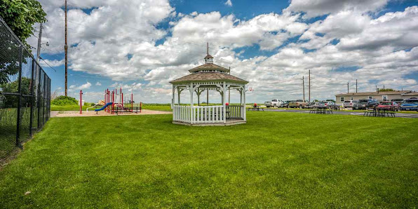 Lakewood Estates Banner