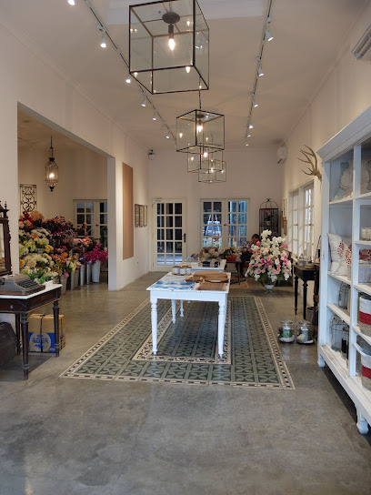 ONNI House Surabaya Logo