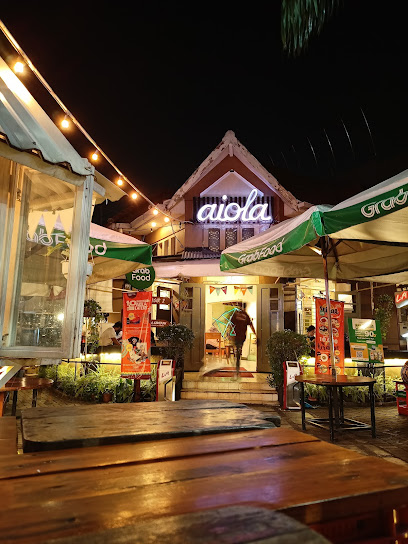 Aiola Eatery Logo