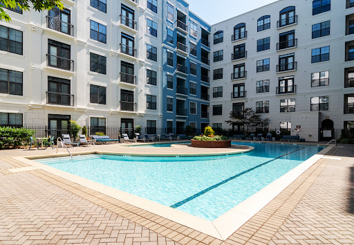 Flats at Perimeter Place - Dunwoody Banner