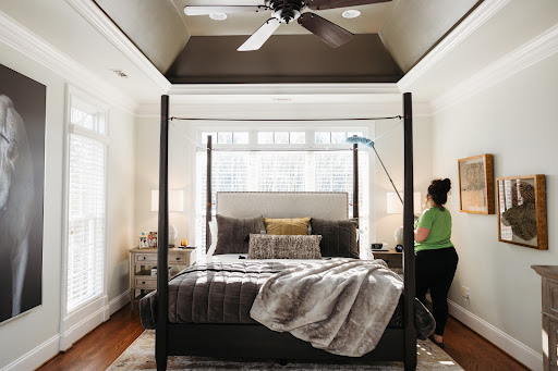 Busy Beez Cleaning Banner