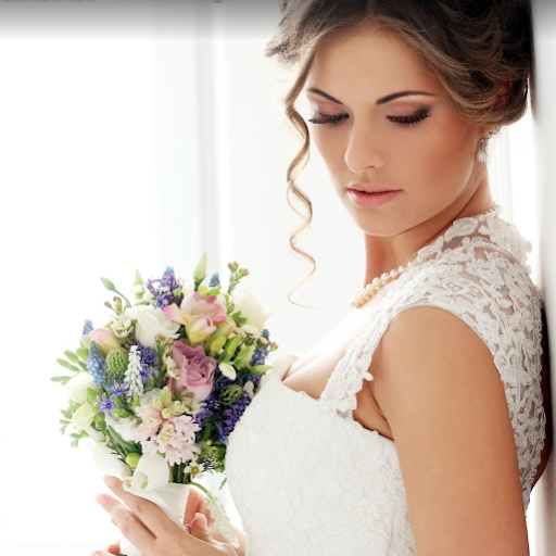 The Couture Seamstress Logo