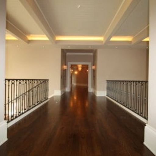 The Custom Touch, Inc. Logo