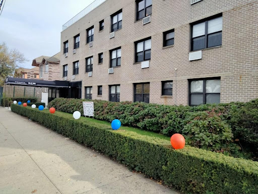 Hollis Park Manor Banner