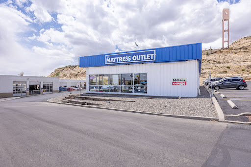 The Mattress Outlet Banner