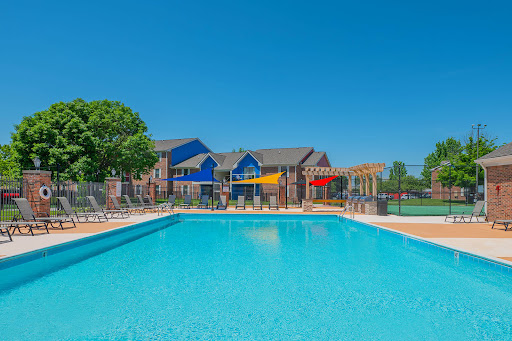 Dovetree Apartments Banner