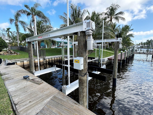Hurricane Boat Lifts Banner