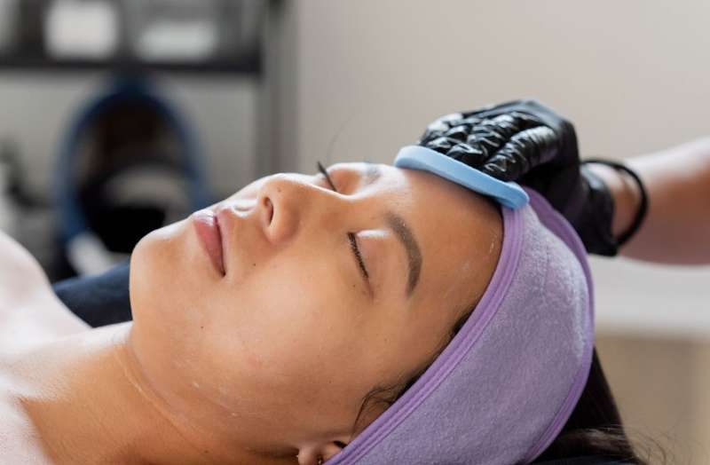 Rough, Textured Skin? Here's The Best Facial Skin Texture Treatment For Smooth, Glowing Results