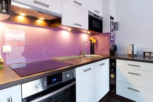 Advantages of Using Acrylic Kitchen Splashbacks