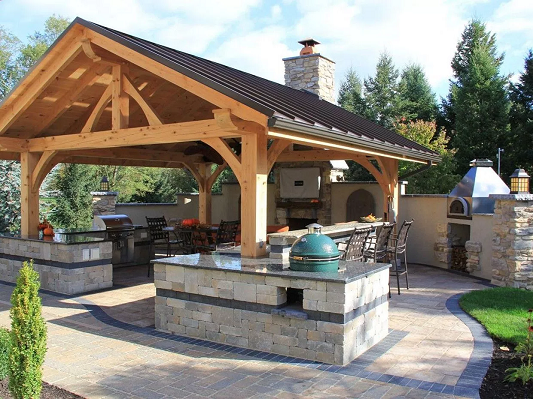 Creating the Ultimate Outdoor Kitchen