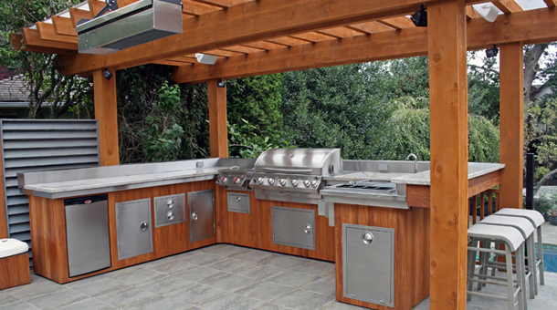 Tips For Creating Outdoor Kitchens