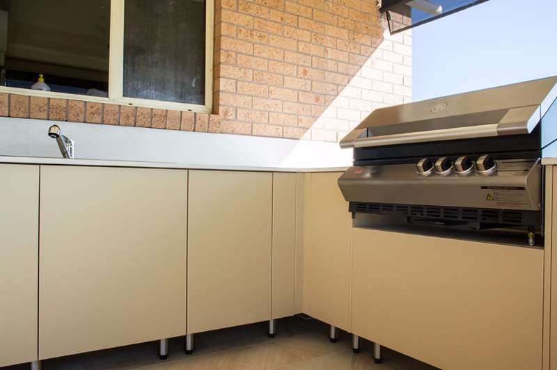 Outdoor Kitchens: Designing the Perfect Backyard Cooking Station