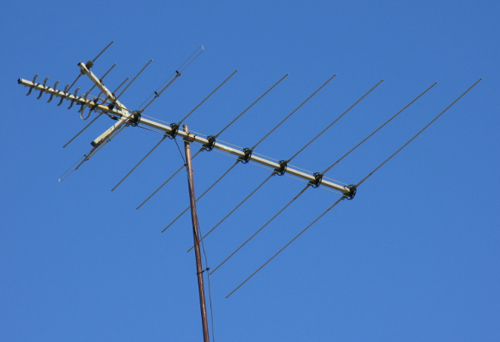Installing an HDTV Antenna System