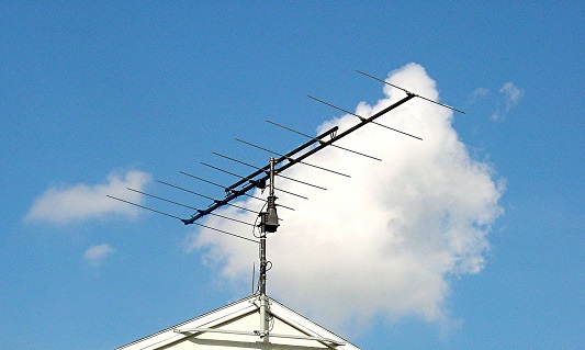 8 Helpful Instructions for Installing a TV Aerial on Your Roof