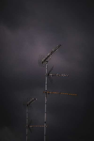 Digital TV Antenna vs Bad Weather: Tips To Protect Your TV Antenna