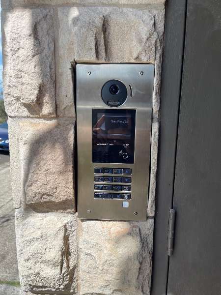 Top 5 Benefits of Installing an Intercom System in Your Home