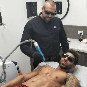 Barewolf Mens Aesthetic Clinic