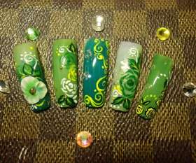 Classique Nails & Beauty