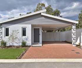 Champion Lakes Lifestyle Village