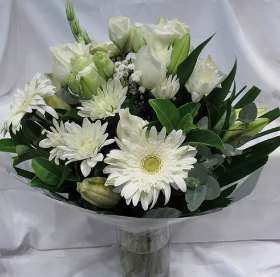 Flowers and Sweet Hampers