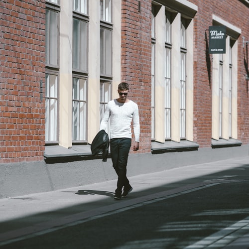 5 Genius Hack for Men to Make Your Casual Look Stylish