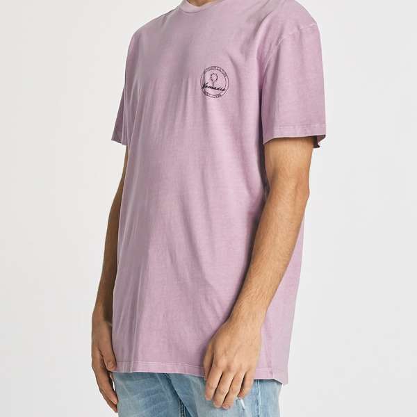 NOMADIC PARADISE MENS BEACH WEAR STANDARD TEE - PIGMENT LILAC