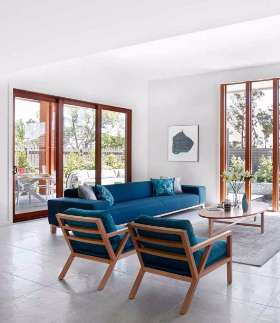 Stegbar Airport West