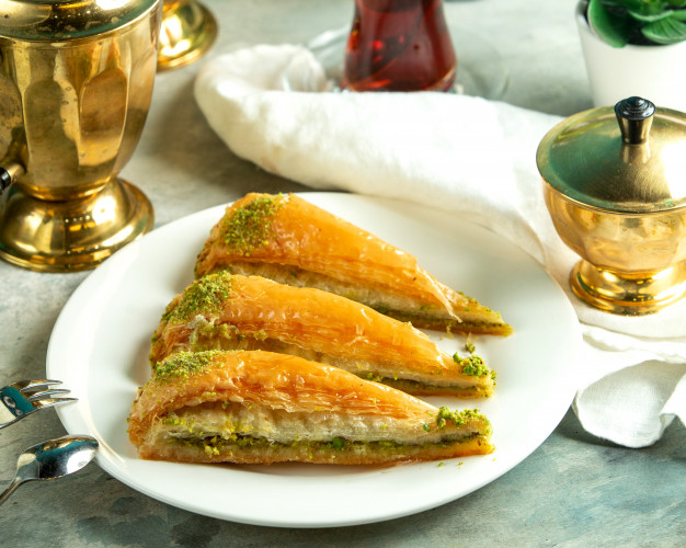 Havuç dilimi: Turkish dessert that is similar to Baklava